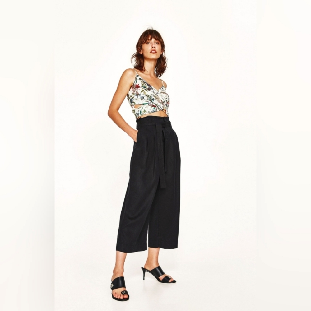 Zara Trafaluc Gaucho Pant With Pockets, Wide Leg Cropped Slacks in Black